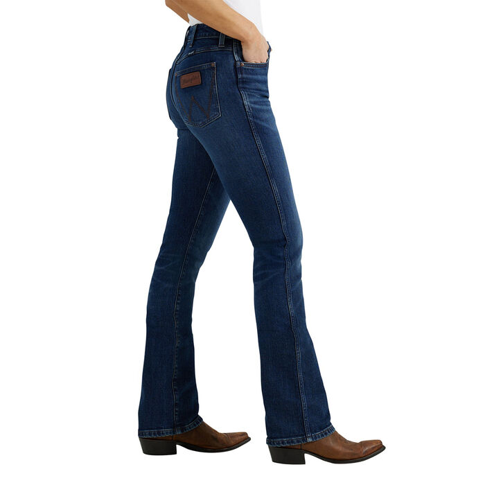 Bailey Womens Retro High Rise Boot Cut Jean 34 Leg