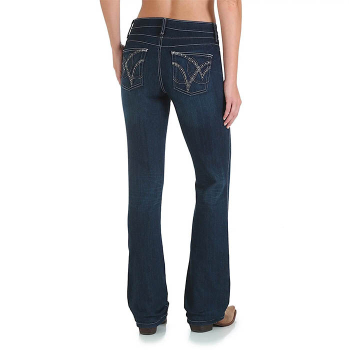 Wrangler   Women+39s Ultimate Riding Jean   Q Baby Booty Up